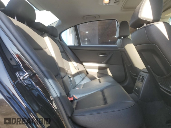 2006 BMW 3 Series 325i with VIN WBAVB13506PT13902, listed as a Copart auction lot 52562805 with 129,745 mi miles and Salvage Title. Bid and sale history available at carsss.com. Image 10.