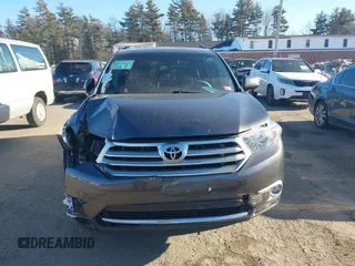 2012 Toyota Highlander Limited with VIN 5TDDK3EH3CS151170, listed as a IAAI auction lot 41710186 with 199,412 mi miles. Bid and sale history available at carsss.com. Image 12.