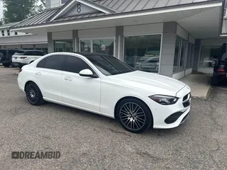 2022 Mercedes-Benz C 300 z VIN W1KAF4HB5NR016400, wystawiony jako IAAI lot #42467013 z przebiegiem 81 656 mil mil oraz . Historia ofert i sprzedaży dostępna na DreamBid. Obrazek 1.