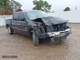 2010 Chevrolet Silverado 1500 LT with VIN 3GCRCSE02AG234916, listed as a IAAI auction lot 41376798 with 215,891 mi miles. Bid and sale history available at carsss.com. Image 1.