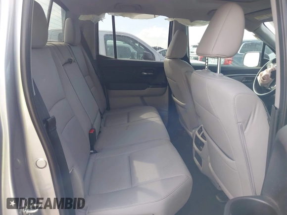 2019 Honda Ridgeline RTL-T z VIN 5FPYK2F69KB004533, wystawiony jako IAAI lot #42042586 z przebiegiem 71 789 mil mil oraz . Historia ofert i sprzedaży dostępna na DreamBid. Obrazek 8.