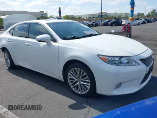 2015 Lexus ES 330 z VIN JTHBK1GG4F2156047, wystawiony jako IAAI lot #42130049 z przebiegiem 117 833 mil mil oraz . Historia ofert i sprzedaży dostępna na DreamBid. Obrazek 1.