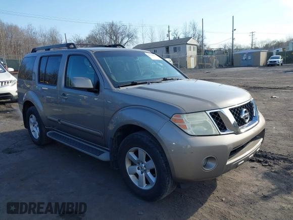 2008 Nissan Pathfinder S z VIN 5N1AR18B38C663168, wystawiony jako IAAI lot #41779271 z przebiegiem 137 464 mil mil oraz . Historia ofert i sprzedaży dostępna na DreamBid. Obrazek 1.