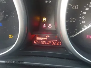 2011 Mazda 3 i Touring z VIN JM1BL1VG7B1362187, wystawiony jako IAAI lot #42210831 z przebiegiem 124 195 mil mil oraz . Historia ofert i sprzedaży dostępna na DreamBid. Obrazek 15.