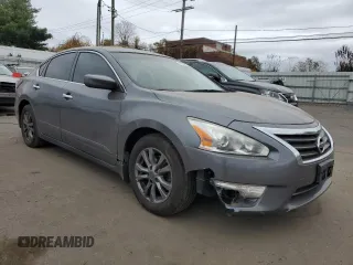 2015 Nissan Altima S with VIN 1N4AL3AP2FN902773, listed as a Copart auction lot 77760584 with 192,092 mi miles and Salvage Title. Bid and sale history available at DreamBid. Image 4.