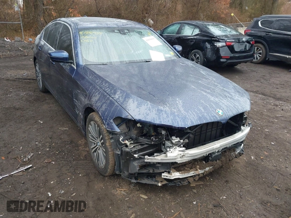 2019 BMW 5 Series 540i xDrive with VIN WBAJE7C51KWW10587, listed as a IAAI auction lot 41838935 with 85,655 mi miles and . Bid and sale history available at carsss.com. Image 6.
