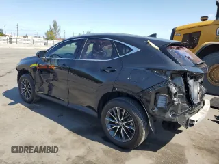 2023 Lexus NX 350 Premium z VIN 2T2GGCEZ2PC019194, wystawiony jako Copart lot #54878165 z przebiegiem 10 701 mil mil oraz Szkody całkowita. Historia ofert i sprzedaży dostępna na DreamBid. Obrazek 2.