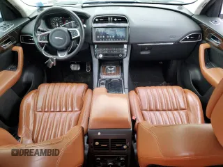 2019 Jaguar F-Pace 30t Portfolio z VIN SADCN2GX7KA365936, wystawiony jako Copart lot #58727155 z przebiegiem 71 697 mil mil oraz Szkoda całkowita • Salvage title. Historia ofert i sprzedaży dostępna na DreamBid. Obrazek 8.