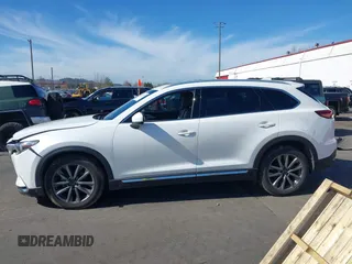 2020 Mazda CX-9 Signature with VIN JM3TCBEY3L0418322, listed as a IAAI auction lot 41723991 with 57,325 mi miles and . Bid and sale history available at carsss.com. Image 14.