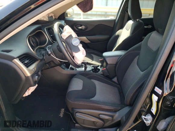 2017 Jeep Cherokee Altitude z VIN 1C4PJLAS7HW653091, wystawiony jako Copart lot #53779175 z przebiegiem 75 035 mil mil oraz Szkoda całkowita • Salvage title. Historia ofert i sprzedaży dostępna na DreamBid. Obrazek 7.