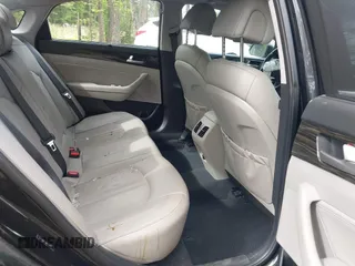 2017 Hyundai Sonata Sport z VIN 5NPE34AF2HH556347, wystawiony jako IAAI lot #42346721 z przebiegiem 94 845 mil mil oraz . Historia ofert i sprzedaży dostępna na DreamBid. Obrazek 8.