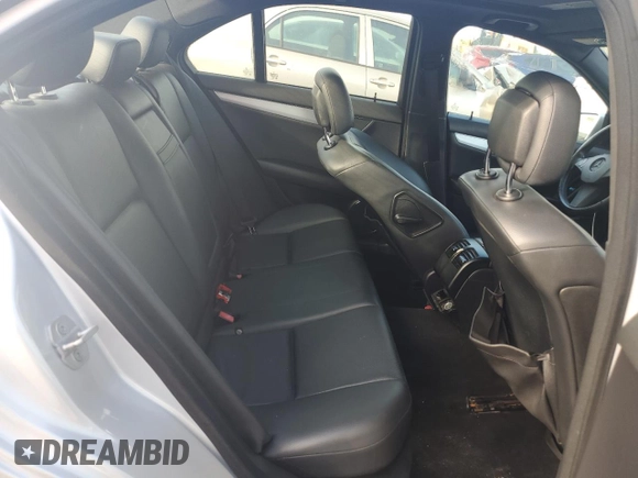 2011 Mercedes-Benz C 300 Sport с VIN WDDGF5EB9BR137799, выставлен на аукционе Copart как лот 58270265 с пробегом 159 192 миль миль и Списание • Salvage title. История ставок и продаж доступна на DreamBid. Изображение 10.