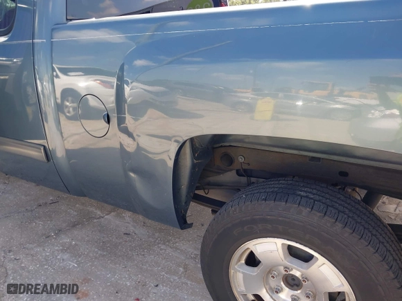 2013 Chevrolet Silverado 1500 LT with VIN 1GCRCSE08DZ117684, listed as a IAAI auction lot 41940484 with 192,374 mi miles. Bid and sale history available at carsss.com. Image 18.