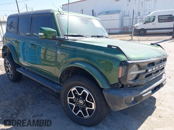 2023 Ford Bronco z VIN 1FMEE5BP5PLB89313, wystawiony jako IAAI lot #41793440 z przebiegiem 40 903 mil mil oraz . Historia ofert i sprzedaży dostępna na DreamBid. Obrazek 1.