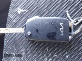 2023 Kia Seltos LX z VIN KNDEPCAA0P7430395, wystawiony jako IAAI lot #41739056 z przebiegiem 23 267 mil mil oraz . Historia ofert i sprzedaży dostępna na DreamBid. Obrazek 11.