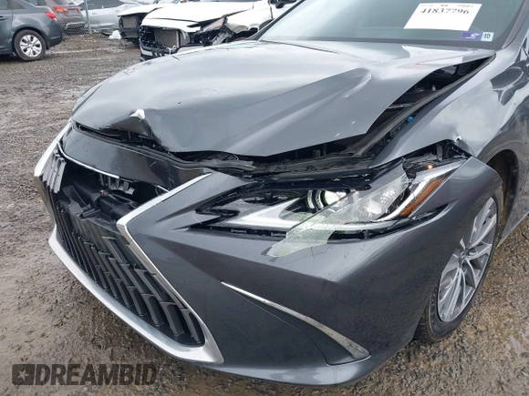 2022 Lexus ES 350 z VIN 58ACZ1B18NU133558, wystawiony jako IAAI lot #41837796 z przebiegiem 35 770 mil mil oraz . Historia ofert i sprzedaży dostępna na DreamBid. Obrazek 6.