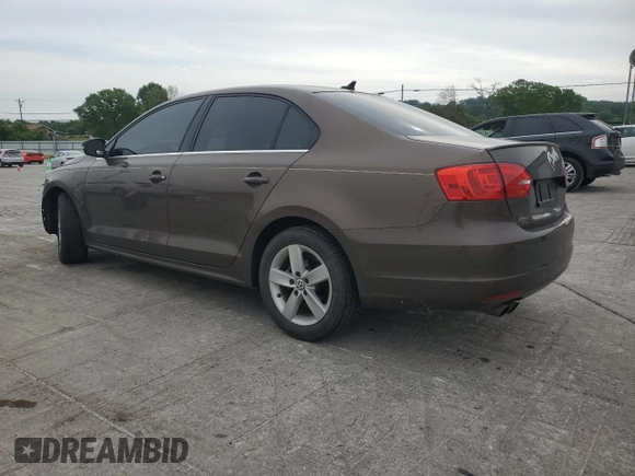 2014 Volkswagen Jetta TDI с VIN 3VWLL7AJ4EM257751, выставлен на аукционе Copart как лот 56635895 с пробегом 163 561 миль миль и Списание • Salvage title. История ставок и продаж доступна на DreamBid. Изображение 2.