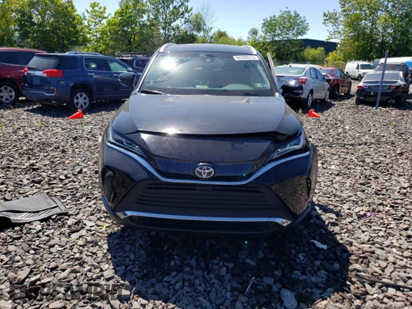 2022 Toyota Venza LE with VIN JTEAAAAH6NJ116621, listed as a Copart auction lot 66396913 with 9,890 mi miles. Bid and sale history available at carsss.com. Image 5.