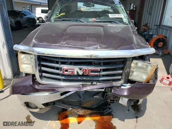 2008 GMC Sierra 3500HD DRW SLE2 with VIN 1GTJK33698F153226, listed as a Copart auction lot 66801834 with 434,621 mi miles and Salvage Title. Bid and sale history available at carsss.com. Image 11.