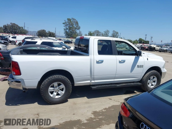 2017 Ram 1500 SLT z VIN 1C6RR7GG5HS583441, wystawiony jako IAAI lot #42391078 z przebiegiem 129 043 mil mil oraz . Historia ofert i sprzedaży dostępna na DreamBid. Obrazek 13.