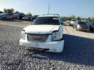 2013 GMC Yukon XL SLT with VIN 1GKS1KE03DR253071, listed as a Copart auction lot 51437355 with 194,807 mi miles and Salvage Title. Bid and sale history available at DreamBid. Image 12.