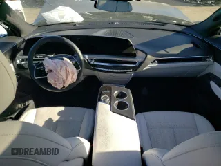 2024 Cadillac LYRIQ Sport z VIN 1GYKPTRK5RZ107588, wystawiony jako Copart lot #75906234 z przebiegiem 8 369 mil mil oraz Szkoda całkowita • Salvage title. Historia ofert i sprzedaży dostępna na DreamBid. Obrazek 8.
