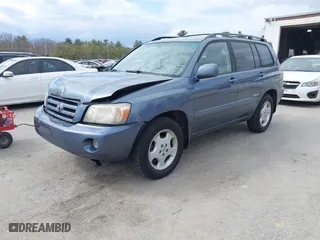 2006 Toyota Highlander w/3rd Row with VIN JTEEP21A160163829, listed as a IAAI auction lot 41889666 with 212,744 mi miles. Bid and sale history available at carsss.com. Image 2.