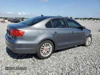 2012 Volkswagen Jetta SEL z VIN 3VWLP7AJ6CM321645, wystawiony jako Copart lot #55826355 z przebiegiem 178 683 mil mil oraz Szkoda całkowita • Salvage title. Historia ofert i sprzedaży dostępna na DreamBid. Obrazek 3.