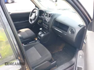 2016 Jeep Patriot High Altitude with VIN 1C4NJRFB4GD772536, listed as a IAAI auction lot 42637649 with 72,327 mi miles and . Bid and sale history available at DreamBid. Image 5.