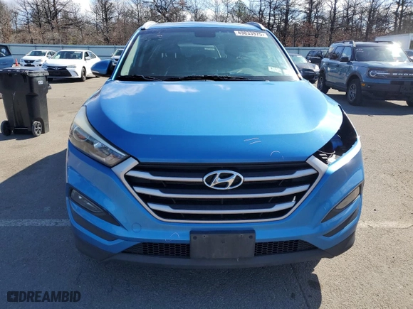 2017 Hyundai Tucson SE Plus with VIN KM8J33A49HU425070, listed as a Copart auction lot 49833975 with 117,827 mi miles and Salvage Title. Bid and sale history available at carsss.com. Image 5.