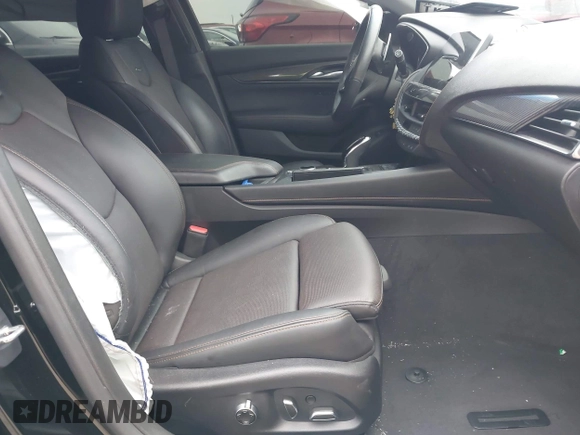 2024 Cadillac CT5 Sport z VIN 1G6DP5RK6R0107889, wystawiony jako IAAI lot #41030732 z przebiegiem Nie podano mil oraz . Historia ofert i sprzedaży dostępna na DreamBid. Obrazek 5.