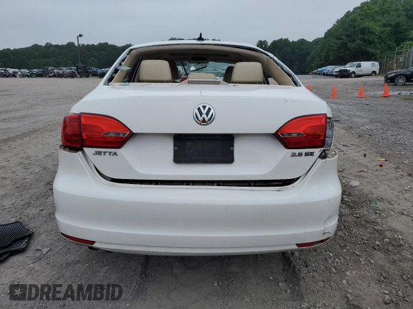 2013 Volkswagen Jetta SE with VIN 3VWDP7AJ4DM362362, listed as a Copart auction lot 62819285 with Not provided miles and Salvage title. Bid and sale history available at DreamBid. Image 6.