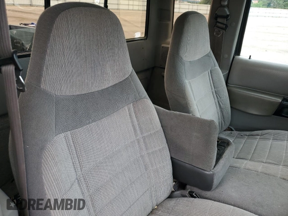 1997 Ford Ranger XL with VIN 1FTCR14A2VPB52159, listed as a Copart auction lot 63452045 with 207,582 mi miles and Salvage title. Bid and sale history available at DreamBid. Image 10.