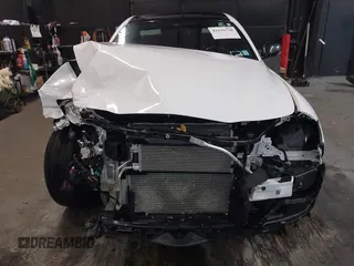 2020 Alfa Romeo Giulia z VIN ZARFANAN9L7630017, wystawiony jako IAAI lot #41676730 z przebiegiem 45 395 mil mil oraz . Historia ofert i sprzedaży dostępna na DreamBid. Obrazek 6.