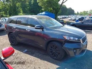 2020 Kia Sorento EX z VIN 5XYPHDA51LG706563, wystawiony jako IAAI lot #39526327 z przebiegiem 36 833 mil mil oraz . Historia ofert i sprzedaży dostępna na DreamBid. Obrazek 13.