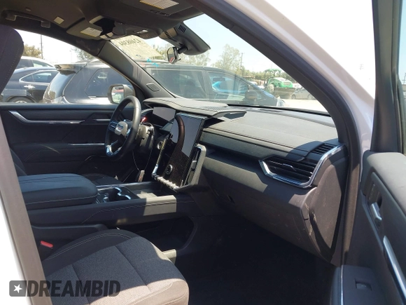 2025 GMC Acadia AWD Elevation z VIN 1GKENNRS9SJ216827, wystawiony jako IAAI lot #42408304 z przebiegiem 6 359 mil mil oraz . Historia ofert i sprzedaży dostępna na DreamBid. Obrazek 5.