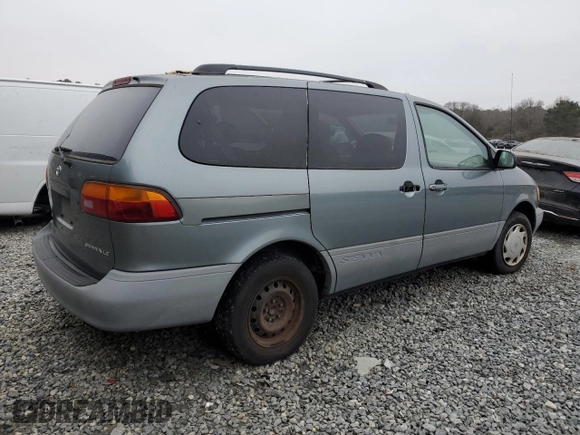 1999 Toyota Sienna LE with VIN 4T3ZF13C6XU150735, listed as a Copart auction lot 44652605 with 120,284 mi miles and Clean Title. Bid and sale history available at carsss.com. Image 3.