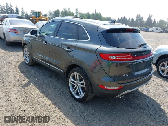 2019 Lincoln MKC Reserve with VIN 5LMTJ3DH8KUL13426, listed as a IAAI auction lot 42565566 with 60,392 mi miles and . Bid and sale history available at DreamBid. Image 3.