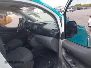 2020 Nissan NV200 SV with VIN 3N6CM0KN1LK709699, listed as a IAAI auction lot 39607271 with 68,740 mi miles and . Bid and sale history available at DreamBid. Image 5.