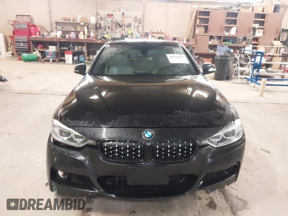 2015 BMW 3 Series 328i xDrive z VIN WBA3B3G56FNT19714, wystawiony jako IAAI lot #41831494 z przebiegiem 107 318 mil mil oraz . Historia ofert i sprzedaży dostępna na DreamBid. Obrazek 12.