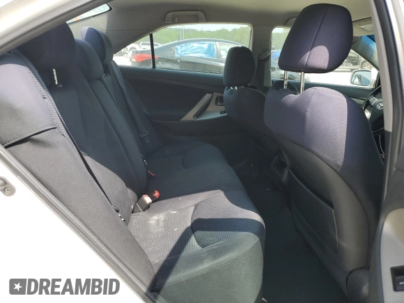 2010 Toyota Camry z VIN 4T1BF3EK1AU516554, wystawiony jako Copart lot #57699885 z przebiegiem 170 135 mil mil oraz Szkoda całkowita • Salvage title. Historia ofert i sprzedaży dostępna na DreamBid. Obrazek 10.