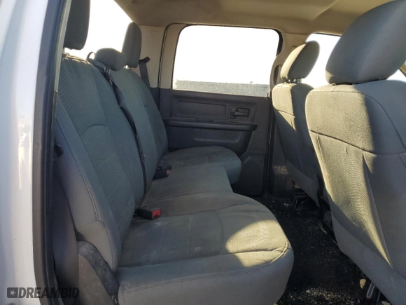 2014 Ram 2500 Tradesman with VIN 3C6UR5CJ9EG315253, listed as a Copart auction lot 86686524 with 186,875 mi miles and Clean Title. Bid and sale history available at carsss.com. Image 10.