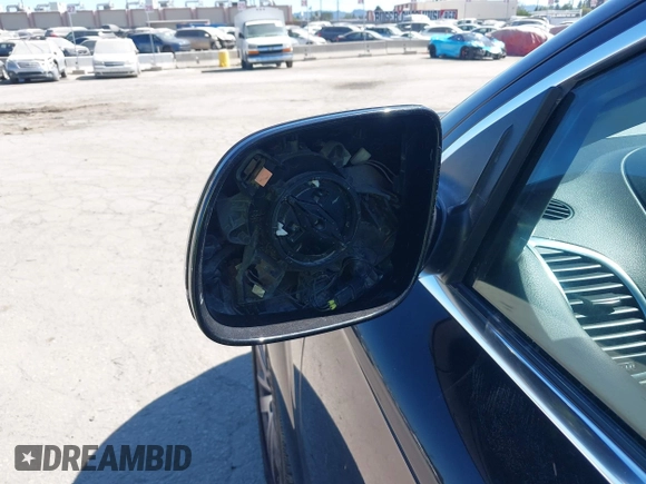2014 Audi Q7 Premium Plus with VIN WA1LGAFEXED014547, listed as a IAAI auction lot 42639055 with 158,057 mi miles and . Bid and sale history available at DreamBid. Image 6.