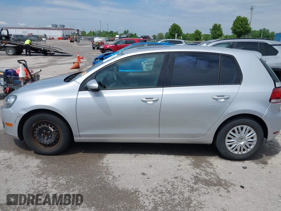 2013 Volkswagen Golf w/Conv & Sunroof с VIN WVWDB7AJ0DW138541, выставлен на аукционе IAAI как лот 42173133 с пробегом 44 910 миль миль и . История ставок и продаж доступна на DreamBid. Изображение 15.