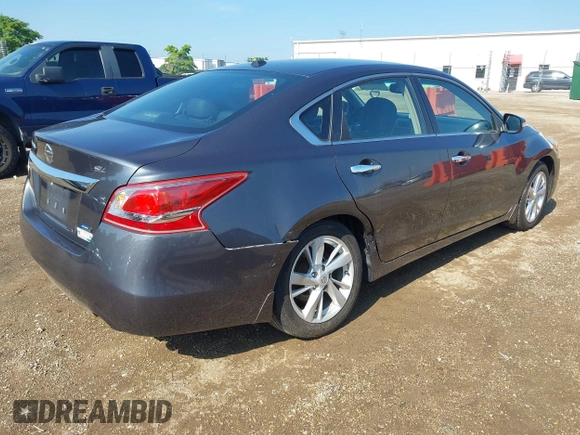 2013 Nissan Altima SV with VIN 1N4AL3APXDN581899, listed as a IAAI auction lot 42596618 with 232,426 mi miles and . Bid and sale history available at DreamBid. Image 4.