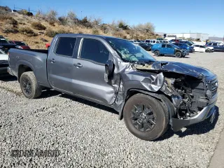 2024 Nissan Frontier SV z VIN 1N6ED1FK2RN604834, wystawiony jako Copart lot #76751104 z przebiegiem 7 788 mil mil oraz Szkoda całkowita • Salvage title. Historia ofert i sprzedaży dostępna na DreamBid. Obrazek 4.