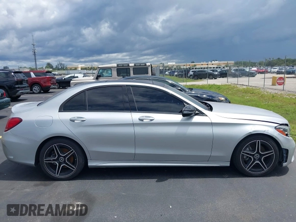 2021 Mercedes-Benz C 300 с VIN W1KWF8DB3MR651648, выставлен на аукционе IAAI как лот 42598403 с пробегом 95 609 миль миль и . История ставок и продаж доступна на DreamBid. Изображение 13.