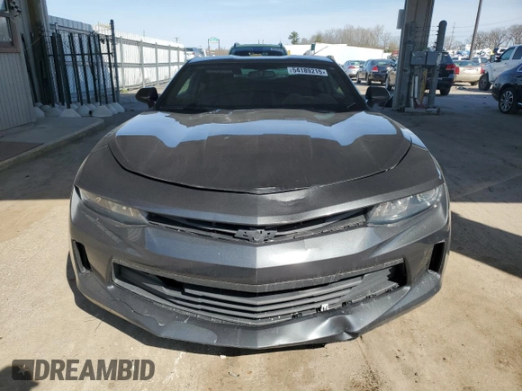 2017 Chevrolet Camaro 1LT z VIN 1G1FB1RX9H0196423, wystawiony jako Copart lot #54189215 z przebiegiem 125 190 mil mil oraz Czysty tytuł • Clean title. Historia ofert i sprzedaży dostępna na DreamBid. Obrazek 5.