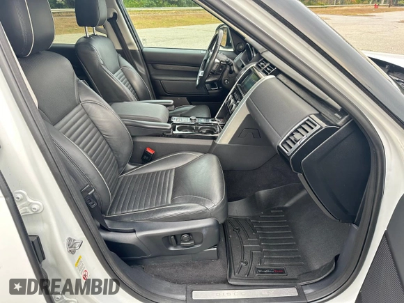 2017 Land Rover Discovery HSE with VIN SALRRBBV0HA026033, listed as a Copart auction lot 72462514 with 90,532 mi miles and Clean Title. Bid and sale history available at carsss.com. Image 5.