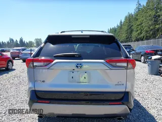 2022 Toyota RAV4 Hybrid SE with VIN 4T3T6RFV7NU100943, listed as a IAAI auction lot 42621376 with 22,543 mi miles and . Bid and sale history available at DreamBid. Image 17.